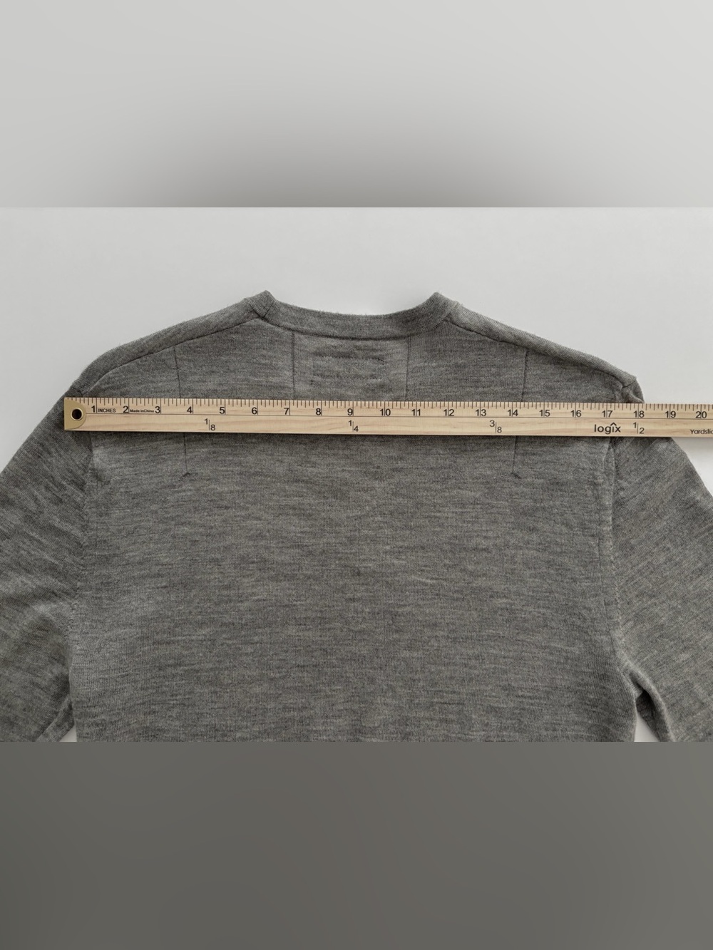 AllSaints 100% Merino Wool Gray Crewneck Sweater Men’s Size Large Lightweight - Picture 7 of 8
